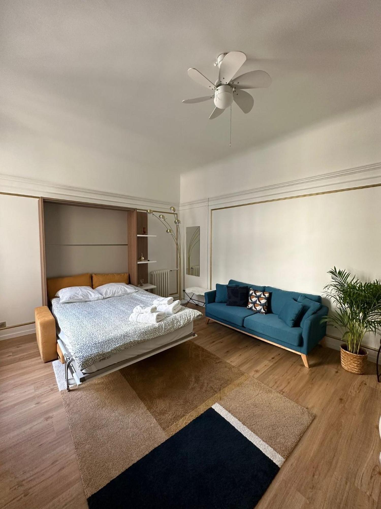 Appartamento Au Coeur Des Champs Elysees